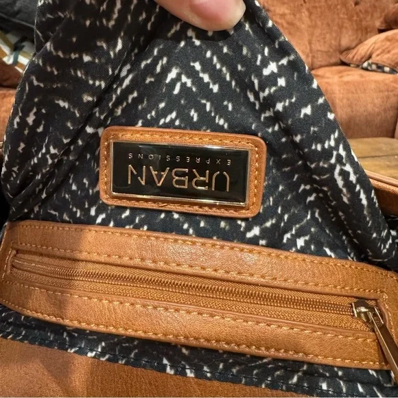 Urban Expressions Khloe Tan Western Boho Bohemian Saddle Shaped Crossbody Purse - Picture 12 of 15